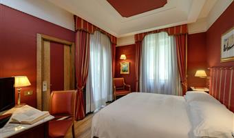 1 king bed, superior room, free minibar, 32-inch lcd television, late check out