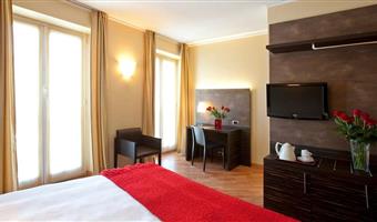 1 king bed, non-smoking, superior room, free wi-fi, safe, kettle