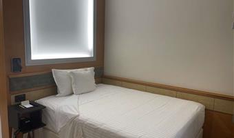 1 french size bed 140cm, non-smoking, economy room