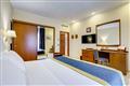 hotel sorrento 98222