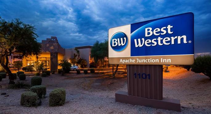 hotel in apache junction 03143 f