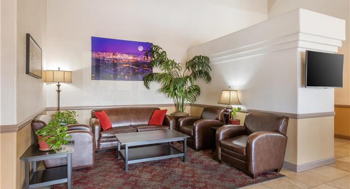 Halle des Best Western Tolleson Hotel in Tolleson - 03154