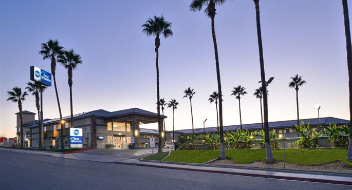 hotel in kettleman city 05570 f