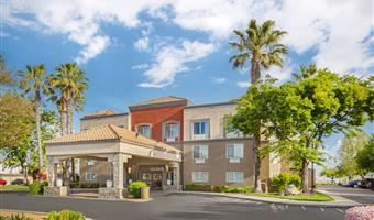 Außenansicht des Best Western Plus Villa Del Lago Inn Patterson - Patterson - 05596