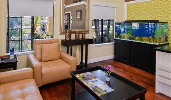 Halle des Best Western Palm Garden Inn in Westminster - 05652