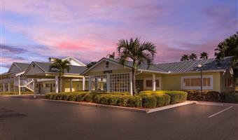 hotel in port saint lucie 10200 f