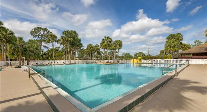 Pool des Best Western International Speedway Hotel - Daytona Beach - 10394