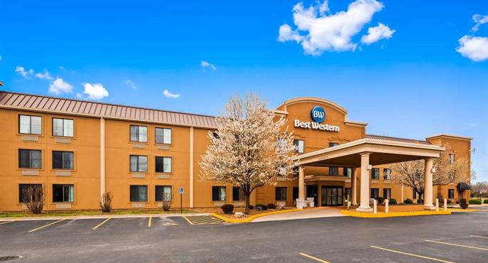 hotel in marion 14197 f