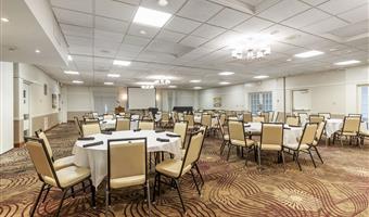 Tagungsräume des Best Western Plus Steeplegate Inn - Davenport - 16083