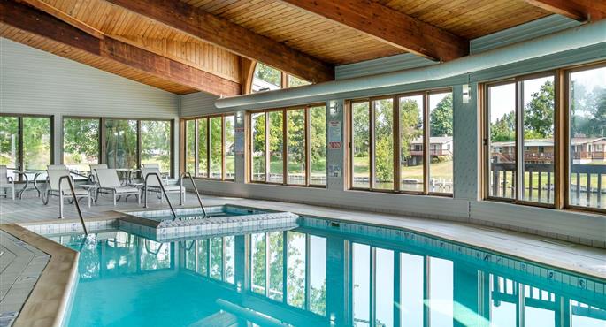 Pool des Best Western River Terrace - Cheboygan - 23078