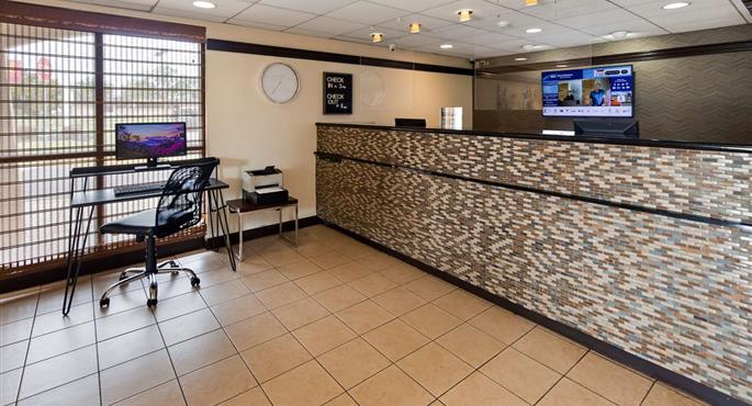 hotel in east brunswick 31064 f