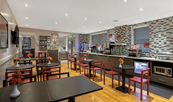 hotel in new york 33114 f
