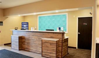 Halle des Best Western Fostoria Inn & Suites in Fostoria - 36141