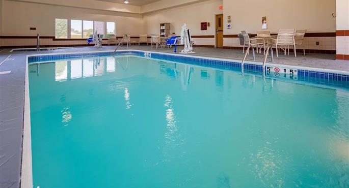 Pool des Best Western Wapakoneta Inn - Wapakoneta - 36156