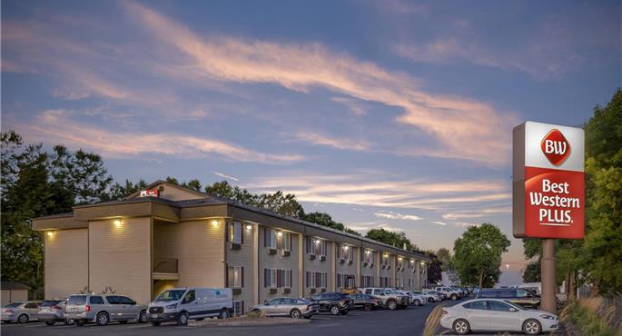 Außenansicht des Best Western Plus Prairie Inn - Albany - 38166