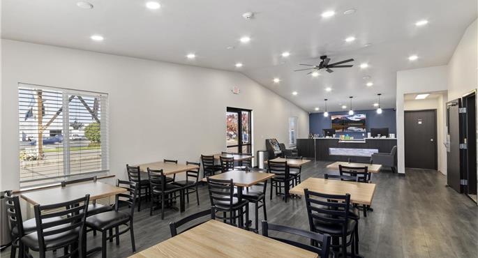 Halle des SureStay by Best Western Twin Falls in Twin Falls - 53012