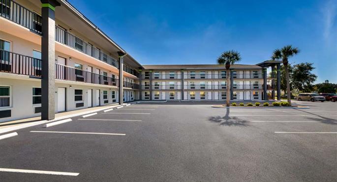 hotel in clermont 55075 f