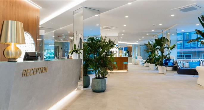 Bar oder Lounge des Hotel Bellevue, Sure Hotel Collection by Best Western - Pesaro - 56324