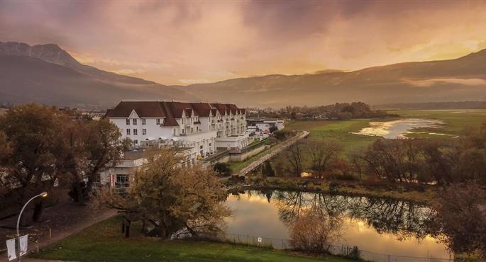 Außenansicht des Prestige Harbourfront Resort - Salmon Arm - 62139