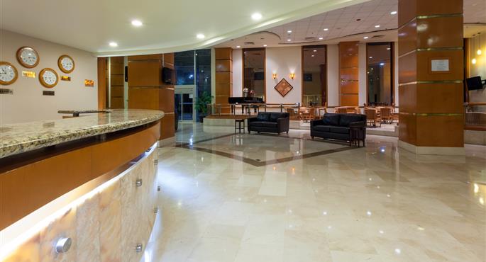 Halle des Best Western Plus Nuevo Laredo Inn & Suites in Nuevo Laredo - 70278