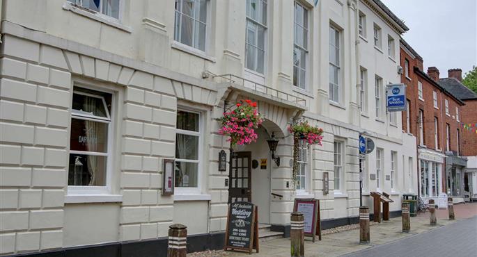 Außenansicht des Best Western Lichfield City Centre The George Hotel - Lichfield - 83789