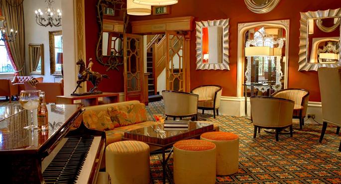 Halle des Best Western Plough & Harrow Hotel in Birmingham - 84227