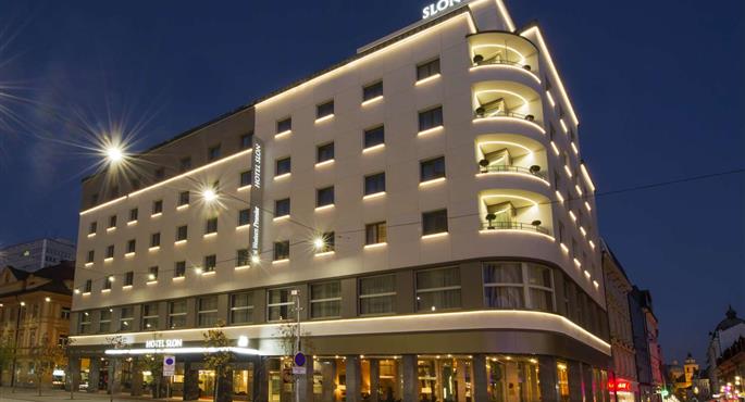 Außenansicht des Best Western Premier Hotel Slon - Ljubljana - 89400