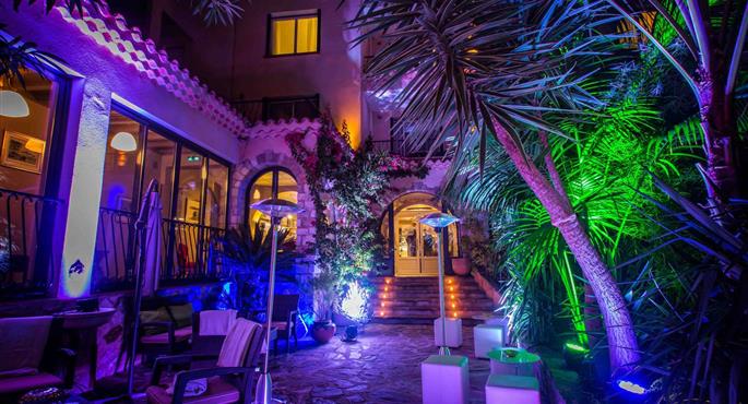Außenansicht des Best Western Plus La Corniche - Toulon - 93427