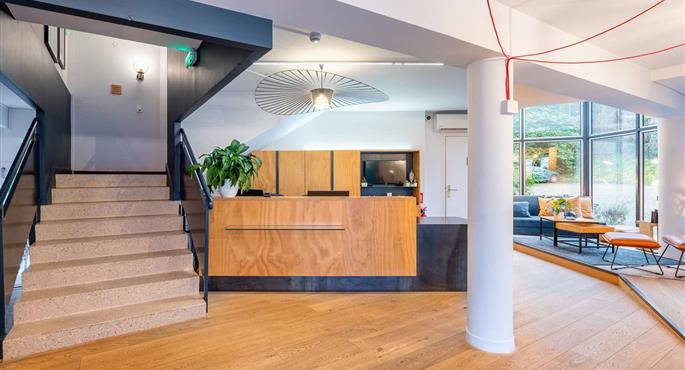 Halle des Best Western Bridge Hotel Lyon East in Jons - 93458
