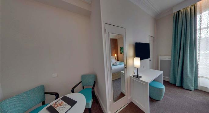 hotel in orleans 93629 f