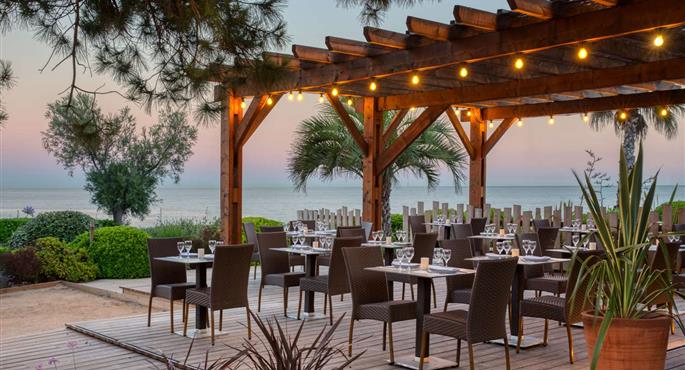 Restaurant des Paradou Mediterranee, BW Signature Collection - Sausset Les Pins - 93691