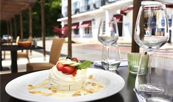 Restaurant des Best Western Hotel Ile de France - Chateau Thierry - 93696