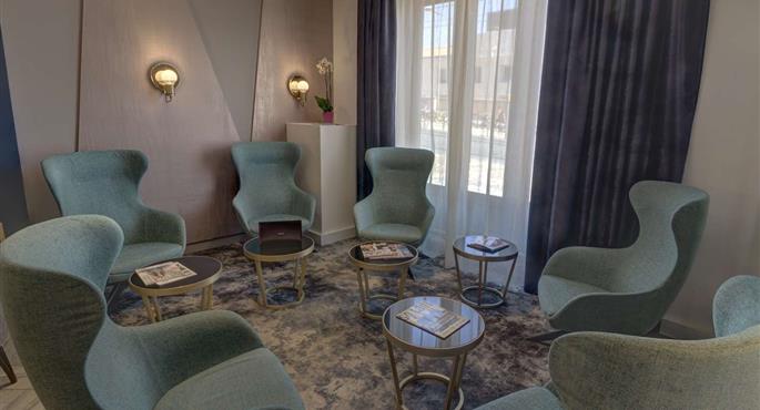 Halle des Best Western Plus Hotel Comedie Saint-Roch in Montpellier - 93831
