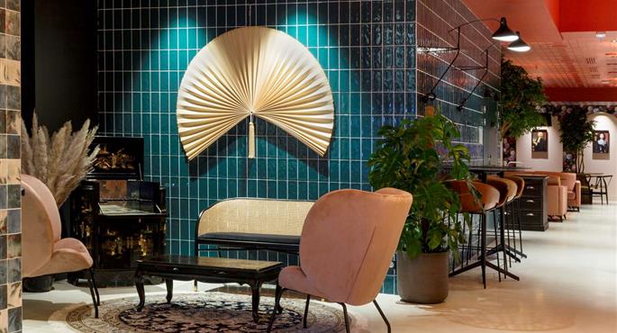 Halle des Aiden by Best Western Lorient Centre in Lorient - 93913