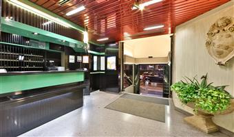 Halle des Hotel Astoria, Sure Hotel Collection by Best Western in Mailand - 98204
