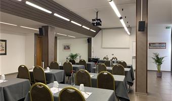 Tagungsräume des Best Western Hotel Modena District - Modena Campogalliano - 98307