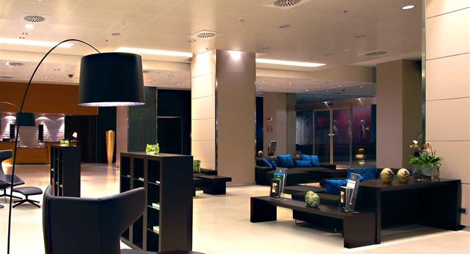 Halle des Best Western Premier BHR Treviso Hotel in Treviso Quinto di Treviso - 98323