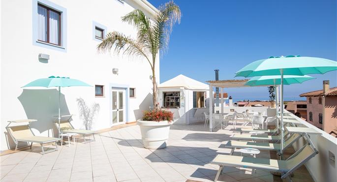 Pool des Hotel Blumarea, BW Signature Collection - Castelsardo - 98415