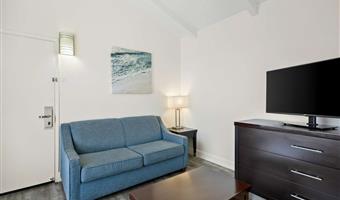 suite - 1 kingsize-bett, nichtraucher, teilweiser meeresblick, wohnzimmer, wi-fi, komplettes frühstück