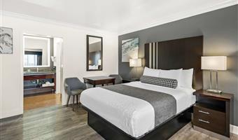suite - 1 kingsize-bett, nichtraucher, teilweiser meeresblick, wohnzimmer, wi-fi, komplettes frühstück