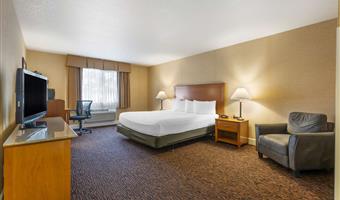 1 kingsize-bett, nichtraucher, high-speed-internetzugang, mikrowelle und kühlschrank, kaffeemaschine, bügeleisen und bügelbrett, haarfön, komplettes frühstück