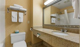 suite - 1 kingsize-bett, nichtraucher, kamin, whirlpool, mikrowelle und kühlschrank, wi-fi, komplettes frühstück