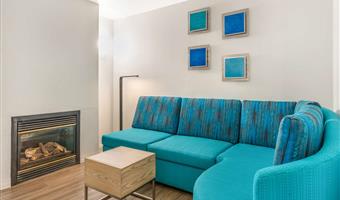 suite - 1 kingsize-bett, barrierearm ausgestattet, badewanne, sofabett, nichtraucher, komplettes frühstück