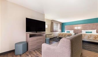 suite - 2 queensize-betten, nichtraucher, sofabett, voll ausgestattete küche, wi-fi, nur dusche, komplettes frühstück