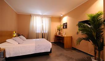 1 queensize-bett, nichtraucher, superior-zimmer, auf wunsch kann das zimmer auch mit zwei einzelbetten ausgestattet werden