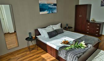 apartment – 1 queensize-bett, 2 einzelbetten, nichtraucher, zwei schlafzimmer, sofabett, kochnische, kamin, wi-fi, komplettes frühstück
