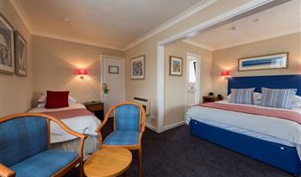 1 kingsize-bett 1 etagenbett, nichtraucher, classic zimmer, familienzimmer, sea view