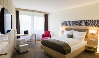 1 queensize-bett, ruhige lage, blick auf den park, modernes design, kostenloses w-lan, flat-screen-fernseher