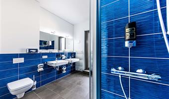 1 doppelbett, comfort zimmer, sofabett, minibar, flat-screen-fernseher, balkon, komplettes frühstück