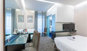 1 kingsize-bett, 2 einzelbetten, family superior-zimmer, 2 verbindungszimmer, wi-fi, kaffeemaschine und wasserkocher)